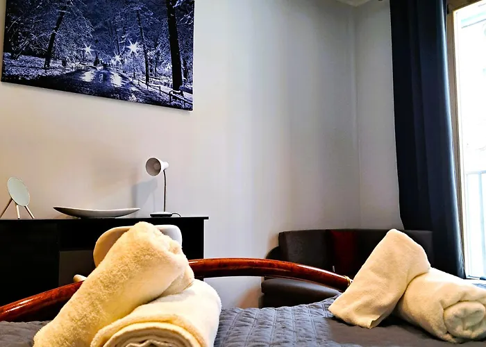 Luxury Modern アパート